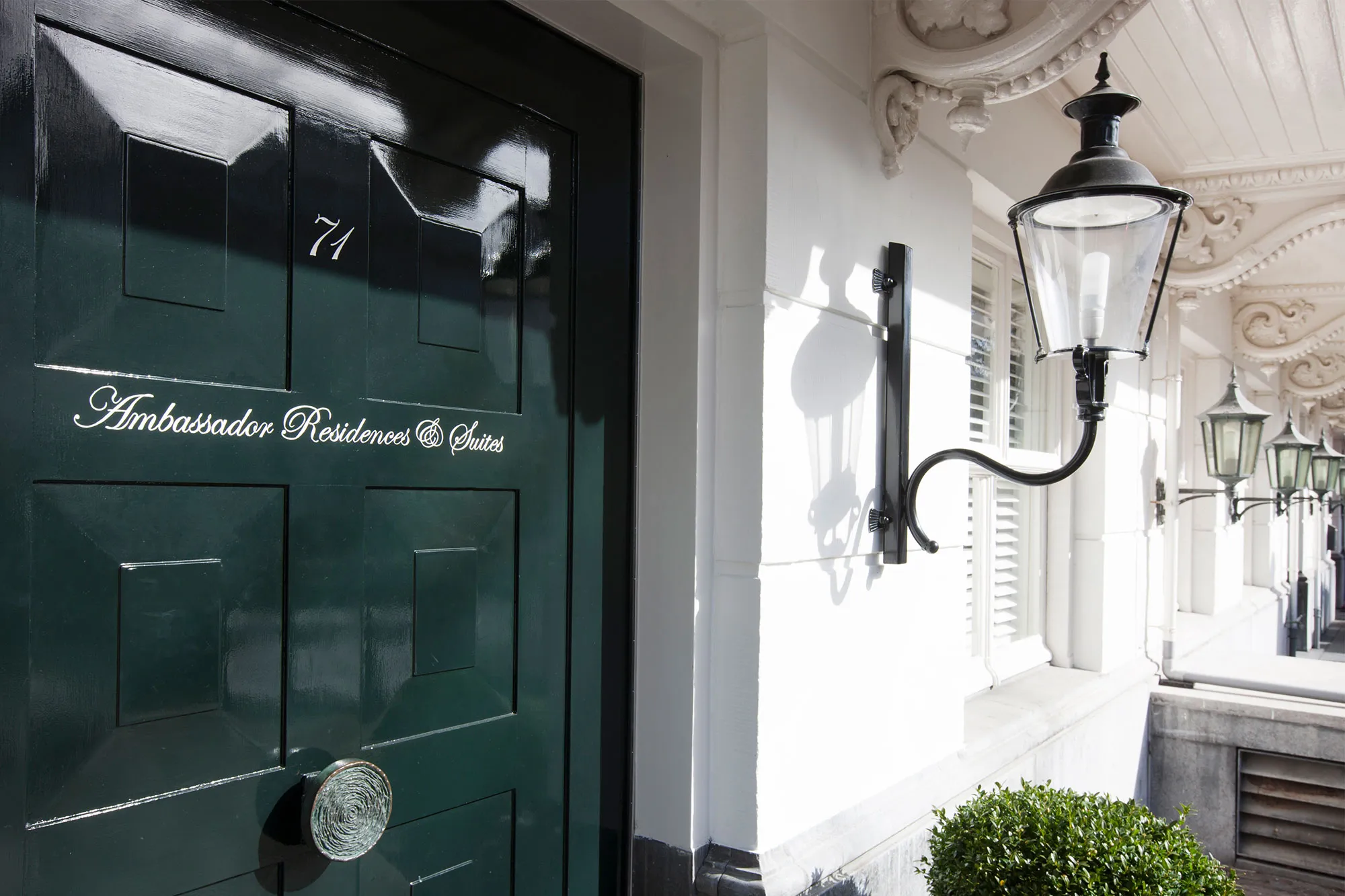 Buitenkant van Carlton Ambassador Private Mansion