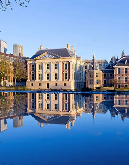 Hofvijfer in Den Haag op een zonnige winterse dag